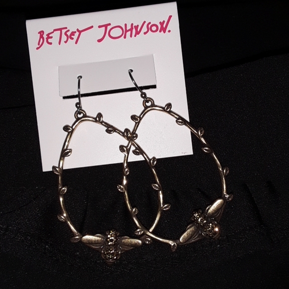 Betsey Johnson Jewelry - Betsey Johnson BUMBLEBEE HOOPS